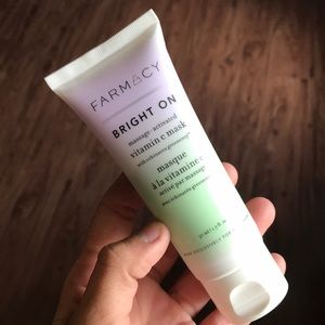 Farmacy bright on mask brand new